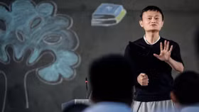 Jack Ma khuyên giới doanh nhân "không nên học để thành công"