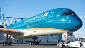 Vietcombank muốn bán 2,3 triệu cổ phiếu Vietnam Airlines