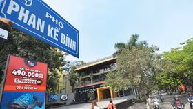 Xử lý dứt điểm vi phạm tại 2 mương thoát nước Phan Kế Bính và Nghĩa Đô