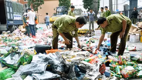 Hà Nội: Xử lý hơn 1.300 vụ buôn lậu, gian lận thương mại trong tháng 4