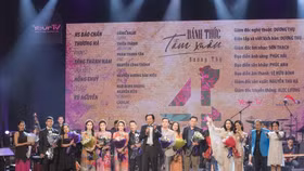 Live Concert “Đánh Thức Tầm Xuân” viết nên khoảnh khắc tuyệt vời giữa nhạc sĩ và ca sĩ