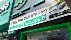 Dịch vụ thay pin iPhone 150.000 đồng ăn theo scandal của Apple ở VN