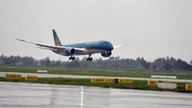 Hạ cánh nhầm đường băng ở Cam Ranh: Đình chỉ công tác tổ lái