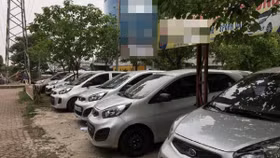 Chợ xe cũ: Vì sao dân Việt vẫn mê mẩn với xe cỏ, giá rẻ?