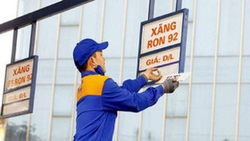 Chiều nay, giá xăng có thể tăng mạnh