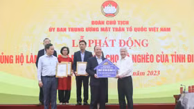 T&T Group ủng hộ 5 tỷ đồng hỗ trợ làm nhà cho người nghèo tỉnh Điện Biên
