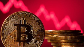 Giá Bitcoin ngày 8/4: Bitcoin rơi về sát mức 43.000 USD