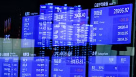 Chứng khoán trượt giá, giá dầu tăng vọt khi Nga điều quân đến các vùng lãnh thổ của Ukraine