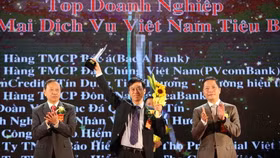 PVcomBank đạt danh hiệu Doanh nghiệp Thương mại Dịch vụ tiêu biểu 2016