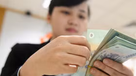 16 ngân hàng đồng thuận giảm lãi suất, khơi dòng vốn cho doanh nghiệp