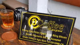 Mua Bitcoin bằng tiền mặt qua cây ATM tại Sài Gòn