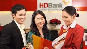 HDBank dành 5.000 tỷ đồng tài trợ chuỗi kinh doanh xăng dầu của Petrolimex và PVOIL