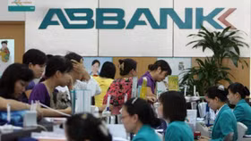 9 tháng ABBank lãi gấp đôi cùng kỳ đạt 424 tỷ đồng, nợ xấu mất vốn 927 tỷ đồng