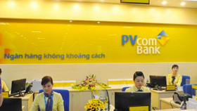 PVcomBank trao thưởng cho khách hàng trúng sổ tiết kiệm 200 triệu