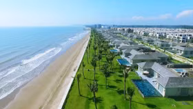 Bất động sản “co kéo” lợi nhuận