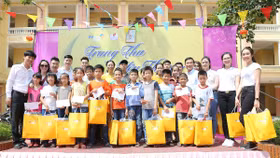 PVcomBank mang yêu thương ấm áp đến với trẻ em khuyết tật tỉnh Thái Bình