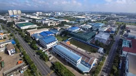 Cổ phần Becamex IDC tiếp tục ế 98,3%