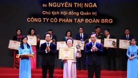 Bà Nguyễn Thị Nga được vinh danh 20 Doanh nhân tiêu biểu nhất 2019