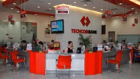 Moody’s và S&P đồng loạt nâng hạng tín nhiệm của Techcombank