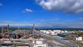 Lọc Hóa Dầu Bình Sơn lại hoãn IPO để bán thêm cổ phần, xuất hiện nhà đầu tư chiến lược lạ