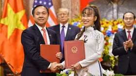 Việt - Mỹ ký loạt thỏa thuận thương mại trị giá 12 tỷ USD