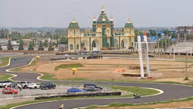 Dự án Happyland tiếp tục khởi công, phớt lờ "thẻ đỏ"