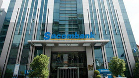 Cổ đông Sacombank không đồng ý đổi mã chứng khoán và chuyển sàn