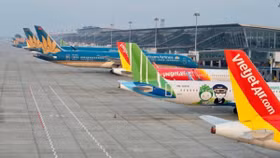 Đề xuất nối lại đường bay giữa TP. HCM – Hà Nội từ ngày 10/10