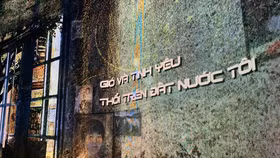 Giai điệu tự hào tháng 4: "Gió và tình yêu thổi trên đất nước tôi”