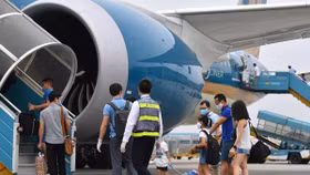 Cục Hàng không lên tiếng về thông tin khan vé máy bay dịp Tết