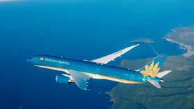 Vietnam Airlines đề xuất miễn 100% thuế BVMT với nhiên liệu bay: Bộ Tài chính nói gì?