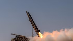 Mỹ tung B-52 đe dọa, Iran tuyên bố sẵn sàng đáp trả cứng rắn