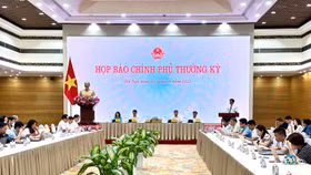 Thủ tướng yêu cầu đẩy mạnh cuộc vận động “Người Việt Nam ưu tiên dùng hàng Việt Nam"