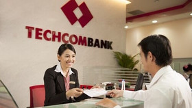 Techcombank có chịu sức ép niêm yết?