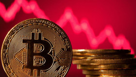 Giá Bitcoin ngày 17/5: Bitcoin không giữ được đà tăng, lao dốc xuống dưới 30.000 USD