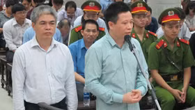 Cựu Chủ tịch PVN Nguyễn Xuân Sơn bị đề nghị án tử hình, án chung thân cho Chủ tịch OceanBank Hà Văn Thắm