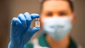 Anh: Phát hiện những trường hợp dị ứng với vắc xin ngừa Covid-19