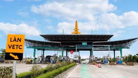 Bộ GTVT đề xuất 8 trạm BOT lùi thời gian thu phí không dừng