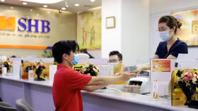SHB tặng đến 85% phí bảo hiểm nhân thọ cho khách hàng