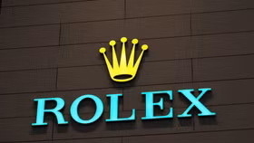 Dân Trung Quốc mua Rolex, Birkin ’secondhand’ để thỏa mãn ‘cơn thèm hàng xa xỉ’ trong suy thoái