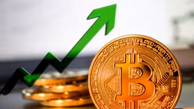 Giá Bitcoin vừa tăng, vừa chờ tin vui từ SEC