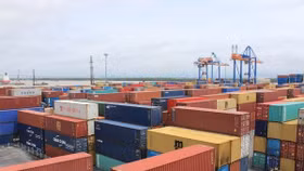 Cán cân thương mại tháng đầu năm xuất siêu gần 1,4 tỷ USD