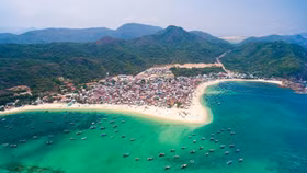 Tập đoàn FLC kiến nghị Bình Định thí điểm “hộ chiếu vaccine” đón du khách quốc tế