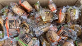 Thu giữ hàng nghìn sản phẩm bánh Trung thu không rõ nguồn gốc tại Hà Nội