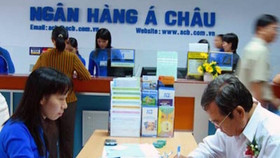 “Hiện tượng” Sacombank và ACB