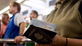 Hoa Kỳ cấp hộ chiếu trung lập về giới tính