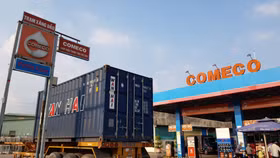 Bộ Công thương quyết nhập khẩu xăng dầu đủ dùng đến hết tháng 6/2023