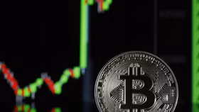 Bitcoin cán mốc 50.000 USD, các công ty lớn tham gia vào “đường đua” tiền điện tử