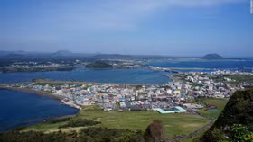 Hàn Quốc: Hai du khách bị kiện vì nhiễm Covid-19 nhưng vẫn đi du lịch