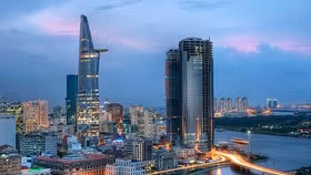 Đến TP.HCM nhất định phải đến thăm Tháp Bitexco